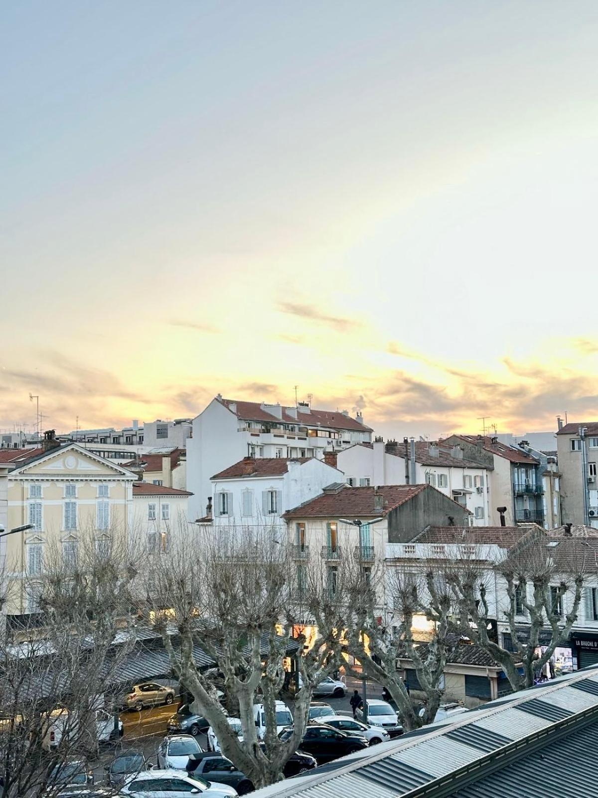 Etoiles Et Lumieres De Appartement *